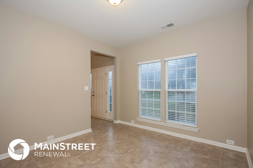 Building Photo - 5039 Sunburst Ln