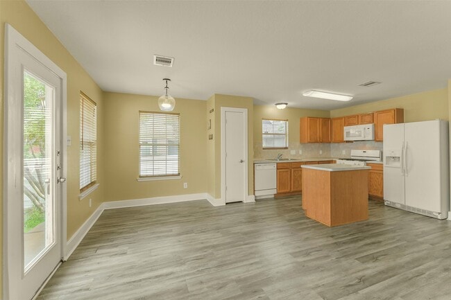 Building Photo - 19403 Wann Park Dr