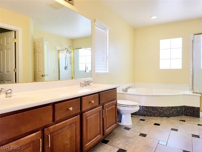 Building Photo - 10885 Fintry Hills St