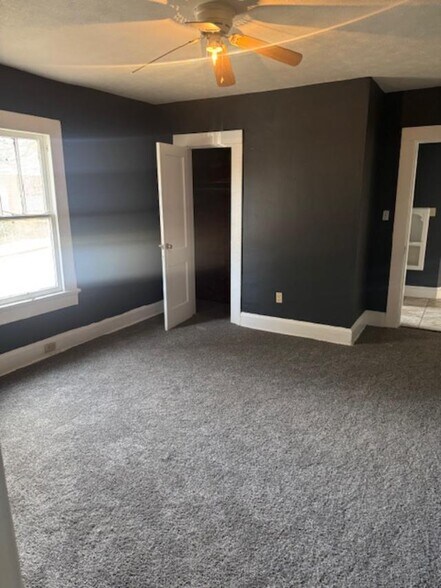 Building Photo - 2229 8th St