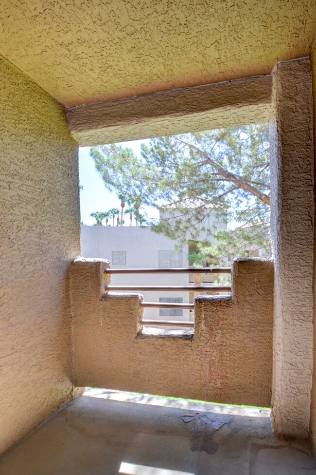 Building Photo - SUNSET BAY CONDO Two bed/ Two bath condo l...