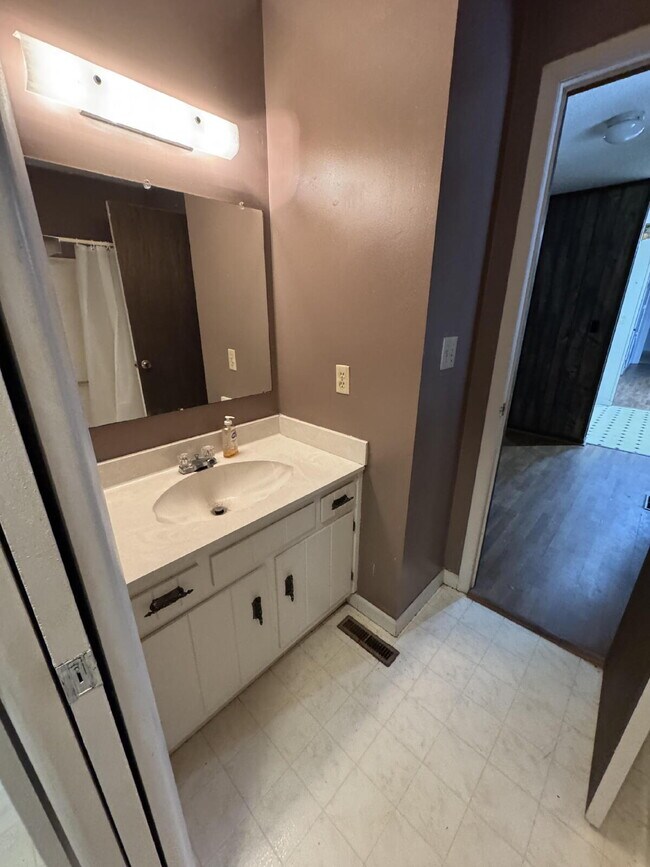 Building Photo - "Charming 3-Bedroom Home with 2 Full Baths in Rainsville – 1,410 Sq. Ft. of Cozy Comfort!"