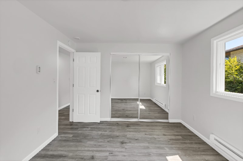 Building Photo - 10607 Des Moines Memorial Dr