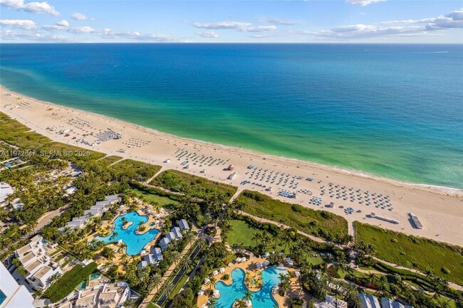 Building Photo - 100 South Pointe Dr