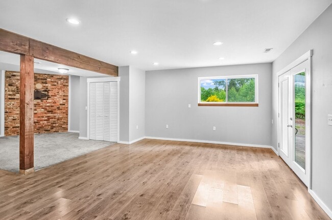 Building Photo - 4Bd/3Ba Duvall House