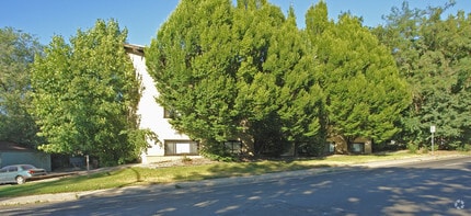 Building Photo - The Spruce