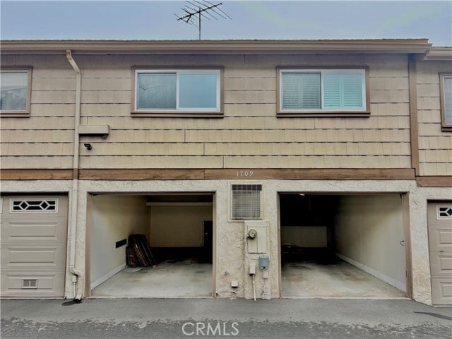 Building Photo - 1709 Avenida Selva