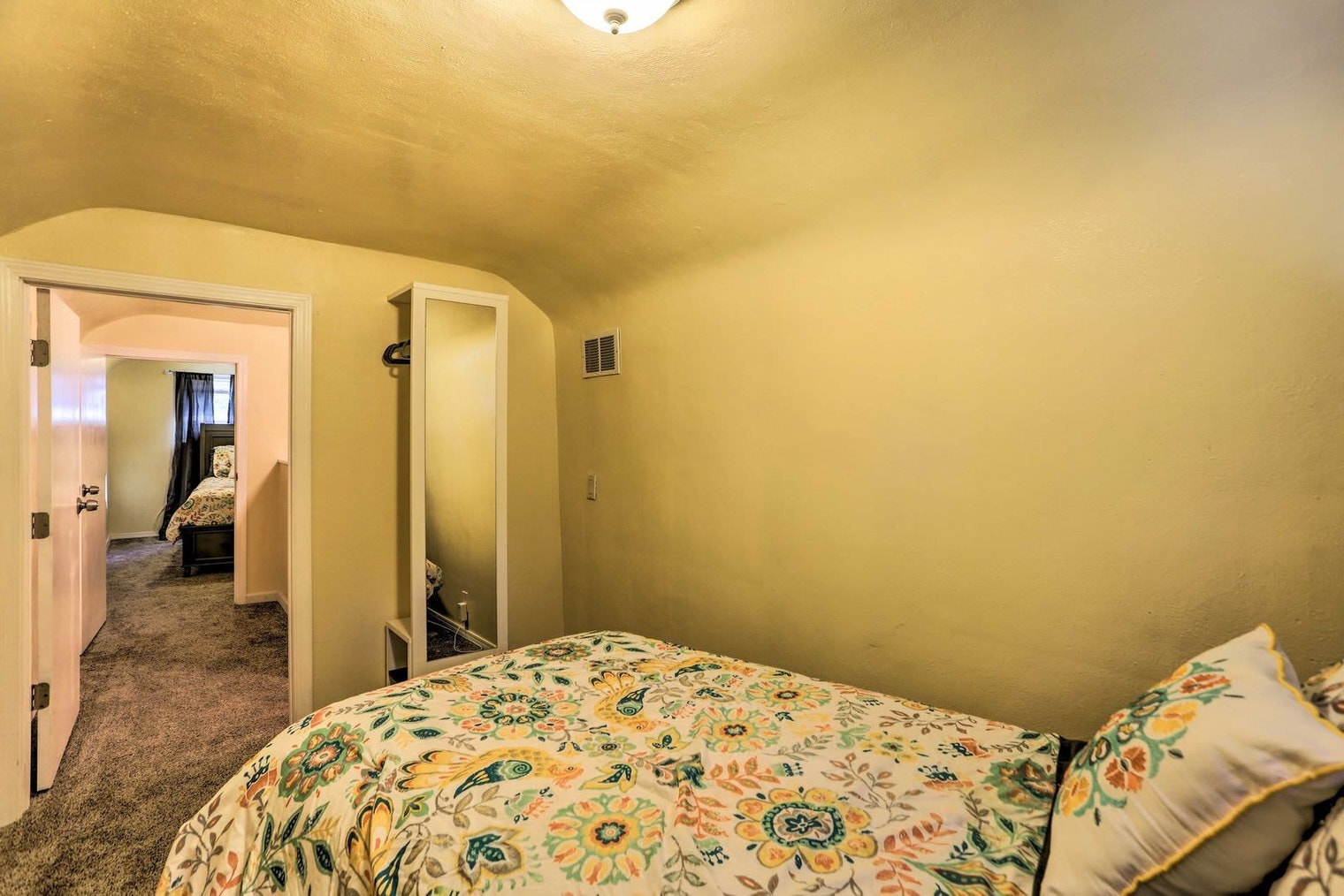 Building Photo - 6851 Nebraska Ave