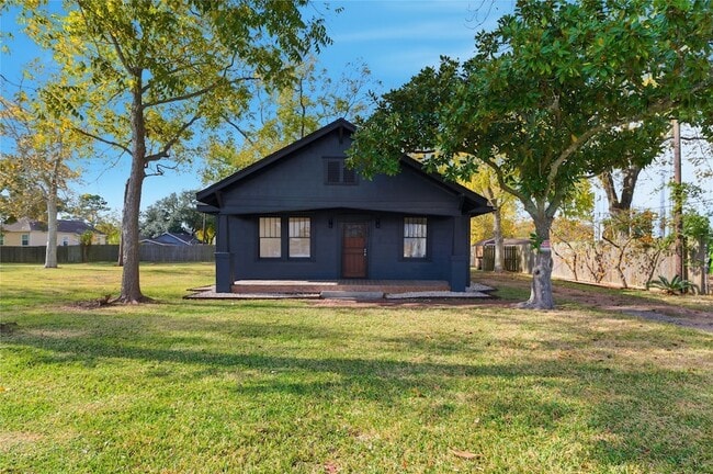 Building Photo - 3808 State Hwy 3