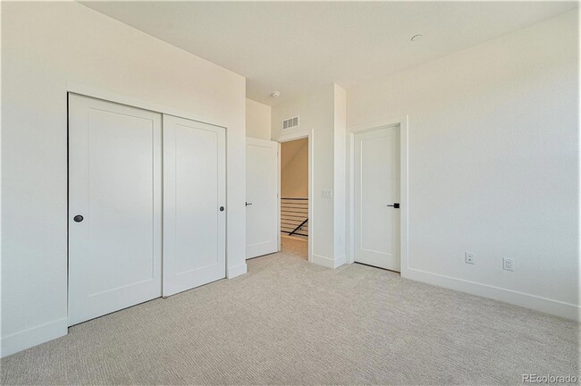 Building Photo - 2663 Nicholas Wy