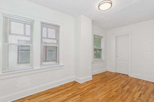 Building Photo - 209 S Belmont St