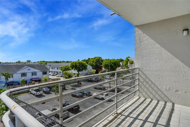 Building Photo - 11715 SW 18th St
