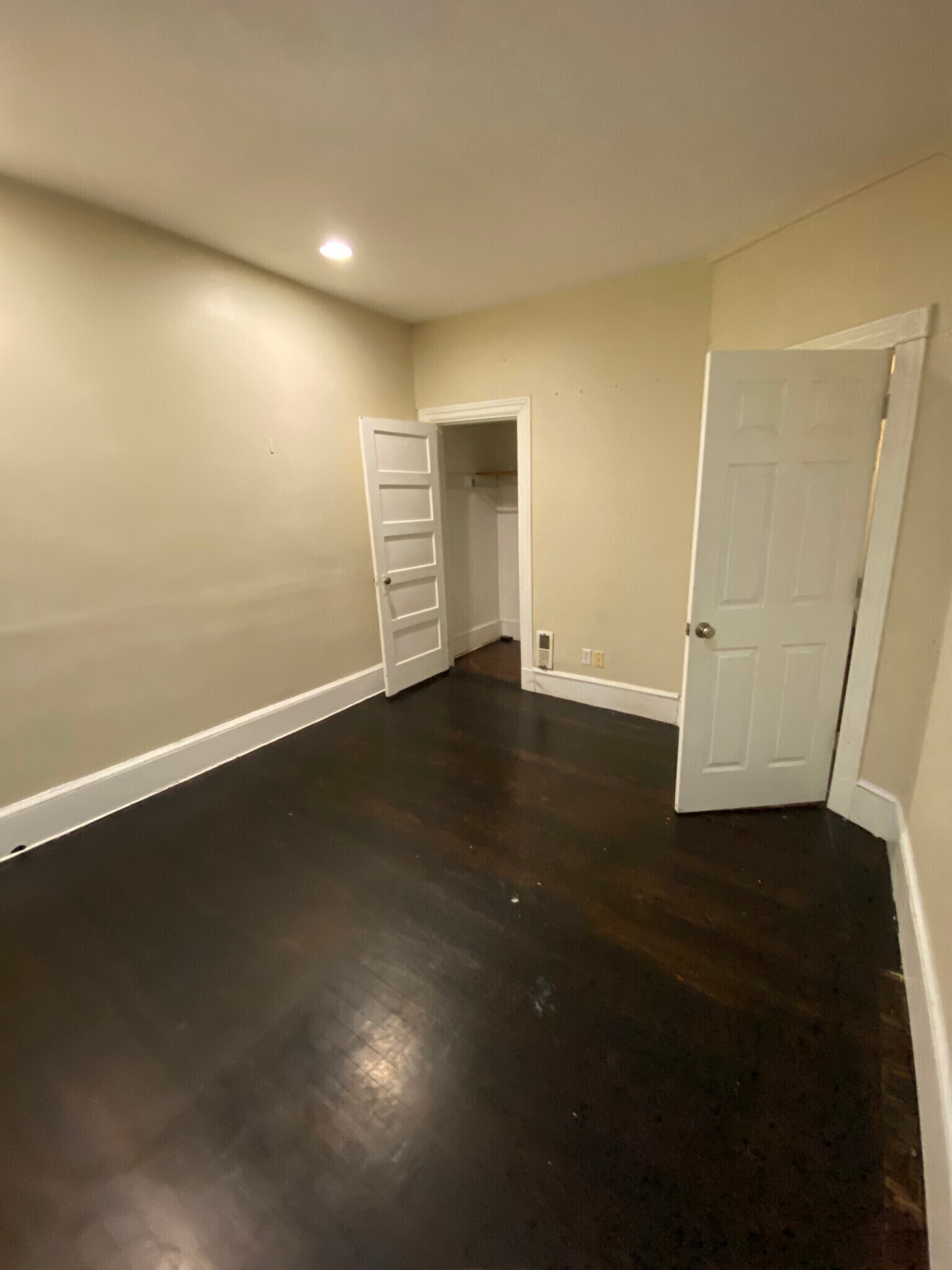 Building Photo - 9 Chilcott Pl
