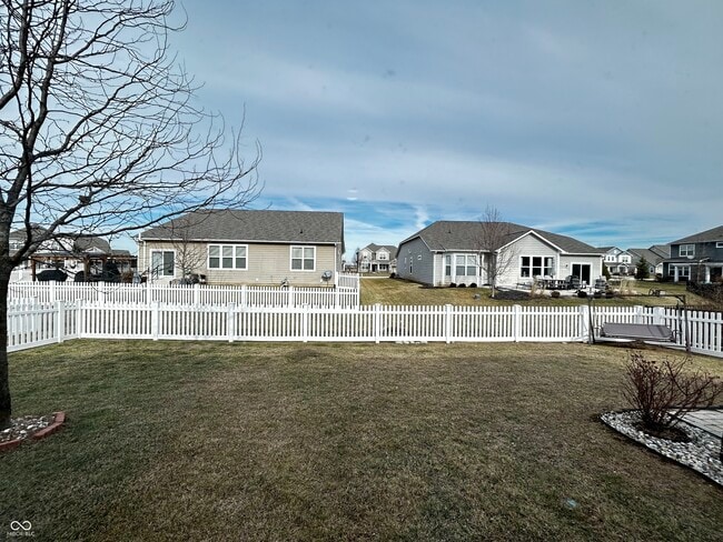 Building Photo - 12588 Hideout Dr