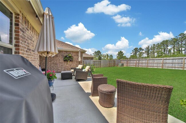Building Photo - 15415 Surrey Pines Ln