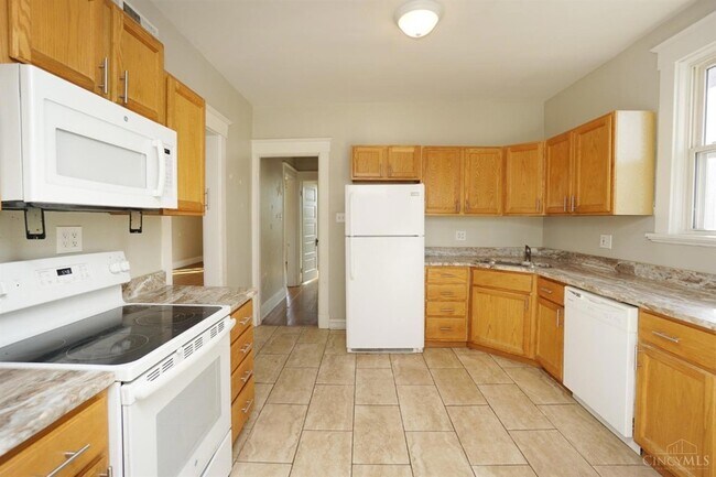 Building Photo - 2434 Kenilworth Ave