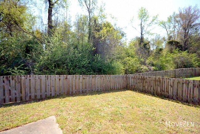 Building Photo - 1718 Heatherstone Ln