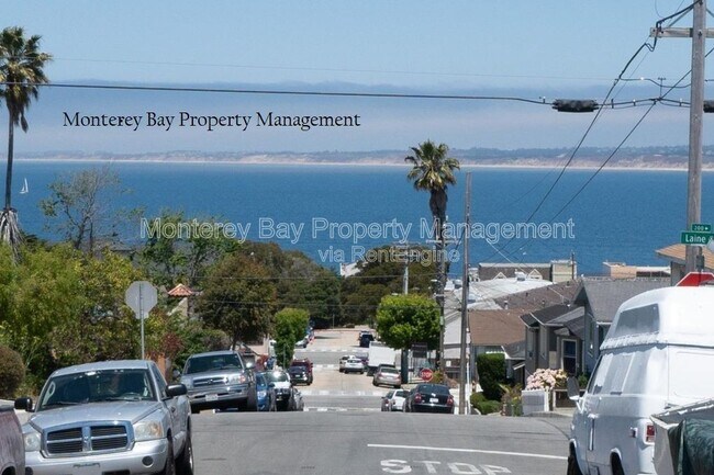 Building Photo - 515 Dickman Ave