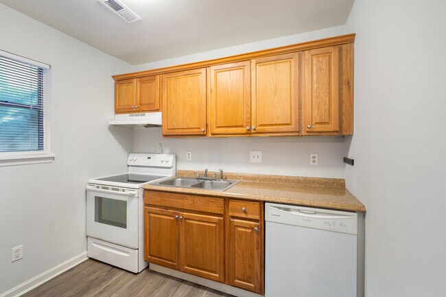Building Photo - 7201 Raj Ct