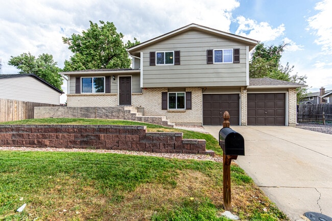 Primary Photo - 6580 W 74th Pl