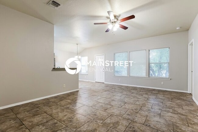 Building Photo - 4 Bedroom Pet-Friendly Home in Converse, T...