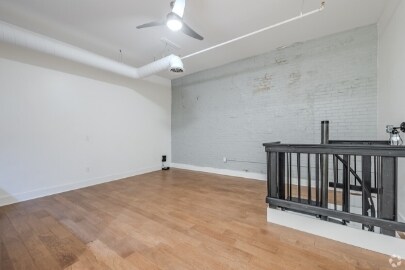 Building Photo - 452 2nd St