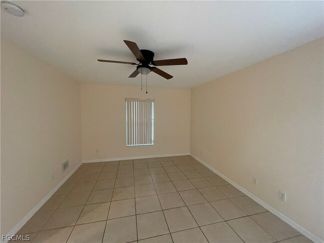 Building Photo - 606 SW 27th Terrace