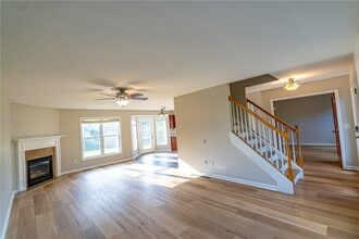 Building Photo - 649 Kayloc Cir