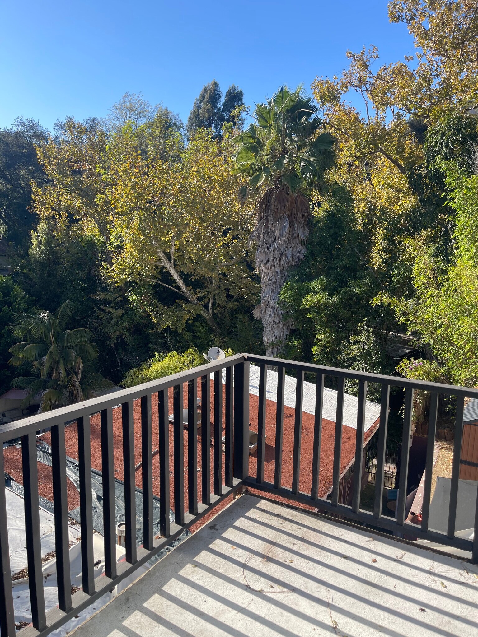 deck 2 - 2366 Nichols Canyon Rd