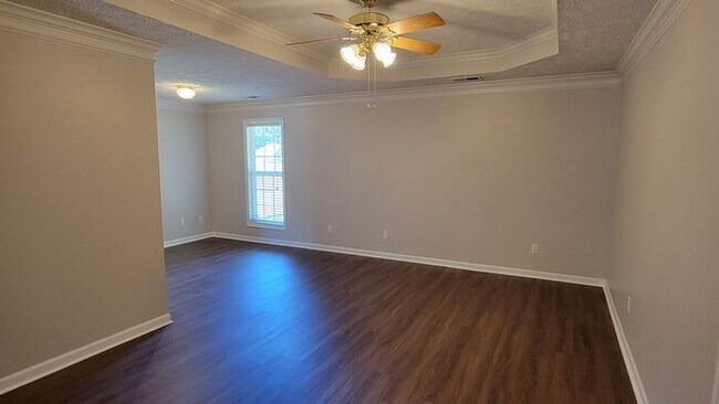 Building Photo - Forrest Pointe Subdivision