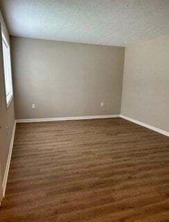 Building Photo - Plumly Townhomes