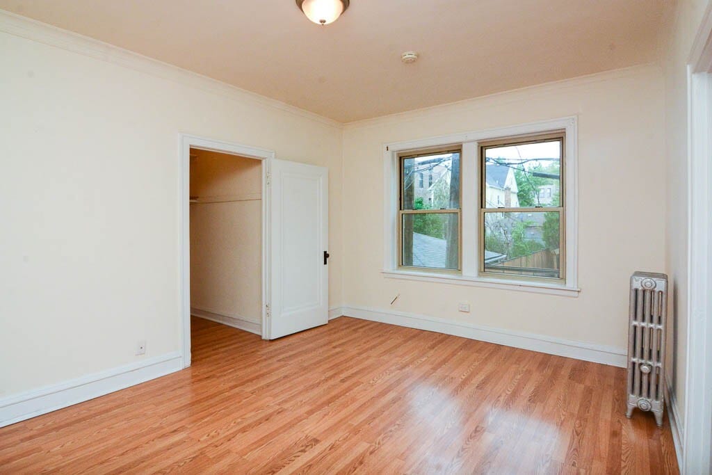 Building Photo - 2530 N Sawyer Ave