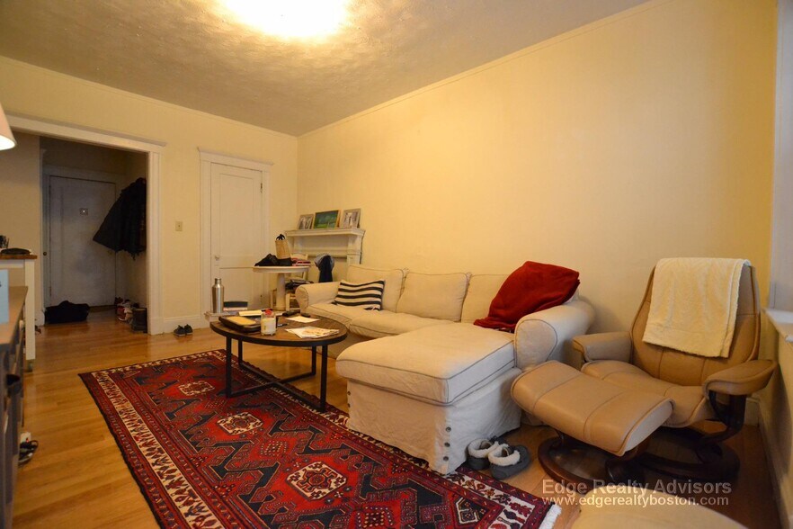 Building Photo - 130 Brainerd Rd