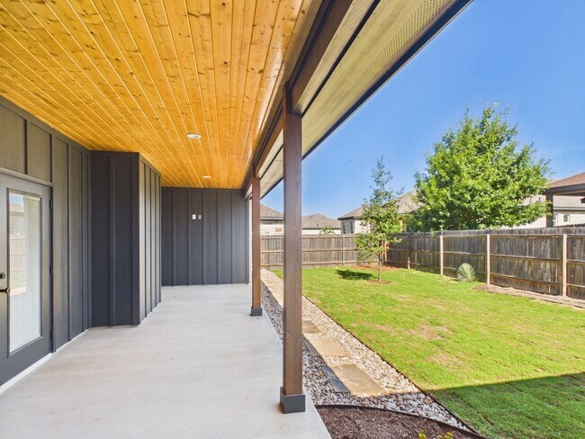 Building Photo - 110 Parlin Ln