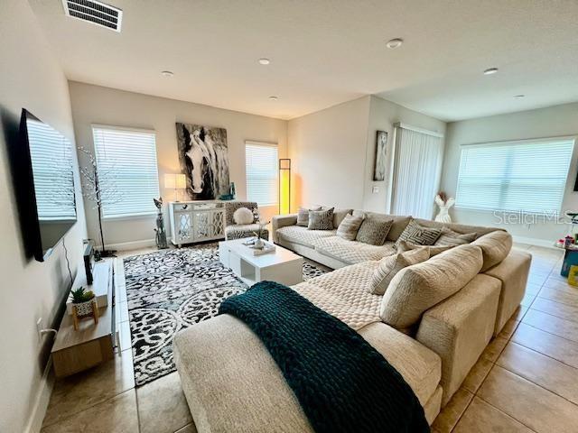 Building Photo - 8351 Greenway Ave