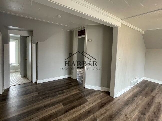 Building Photo - Prime Downtown Rochester 2BR