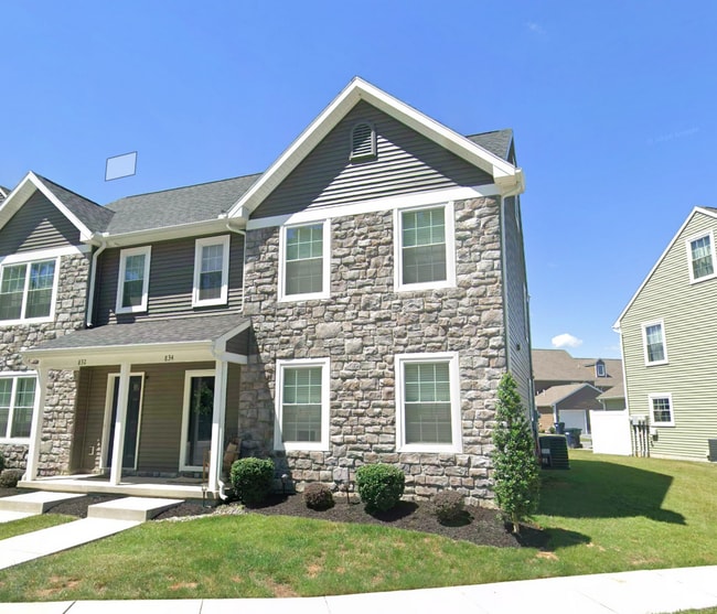 Building Photo - 834 Byler Cir