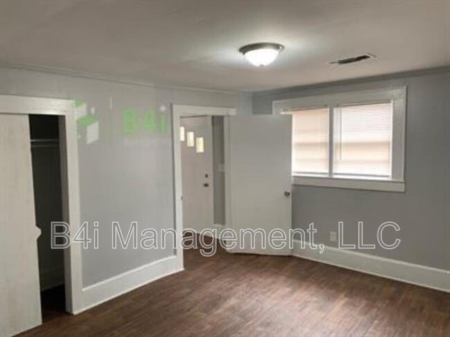 Building Photo - 1123 Drewery Ave