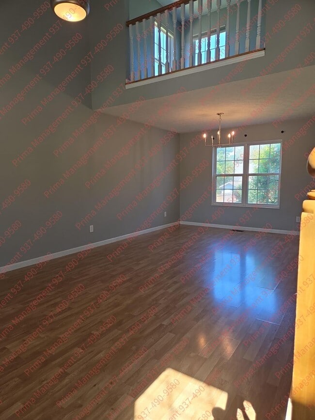 Building Photo - Beautiful Upscale Home – Beavercreek Schoo...