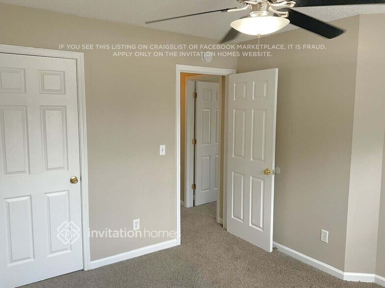 Building Photo - 5941 Colonnade Dr