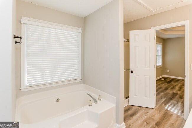 Building Photo - 1414 Towne Harbor Psge