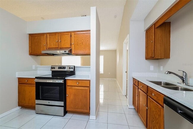 Building Photo - 657 Koala Ct