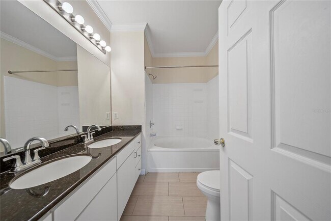 Building Photo - 18229 Bridle Club Dr