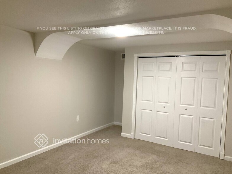 Building Photo - 2331 Heather Ct