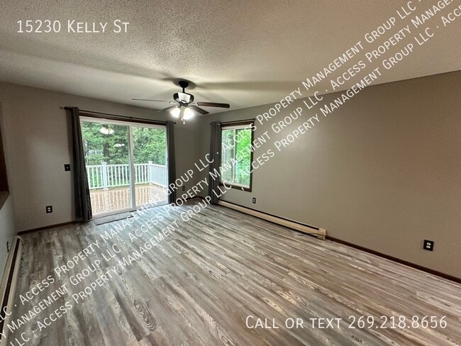 Building Photo - 15230 Kelly St