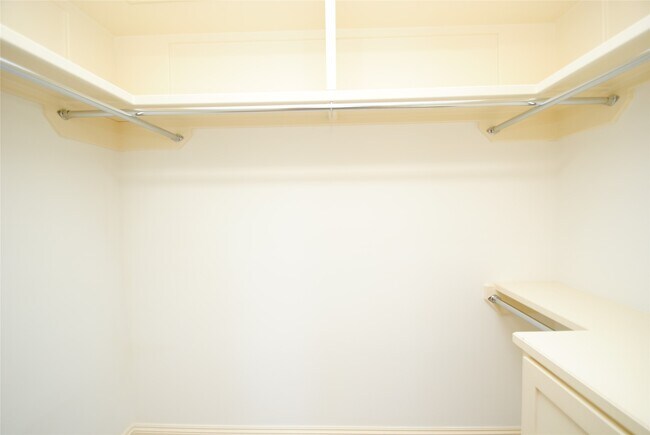 Building Photo - 302 Calle Sevilla Pl