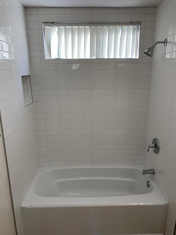 Building Photo - 13942 Iowa St