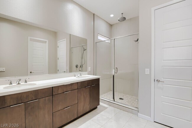 Building Photo - 342 Homeward Way