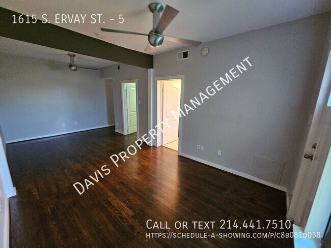 Building Photo - 1615 S Ervay St