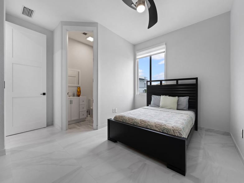 Building Photo - 468 Bahia Honda Rd